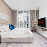 Spacious Luxe Family Apartment With Dubai Canal & Burj Khalifa View
