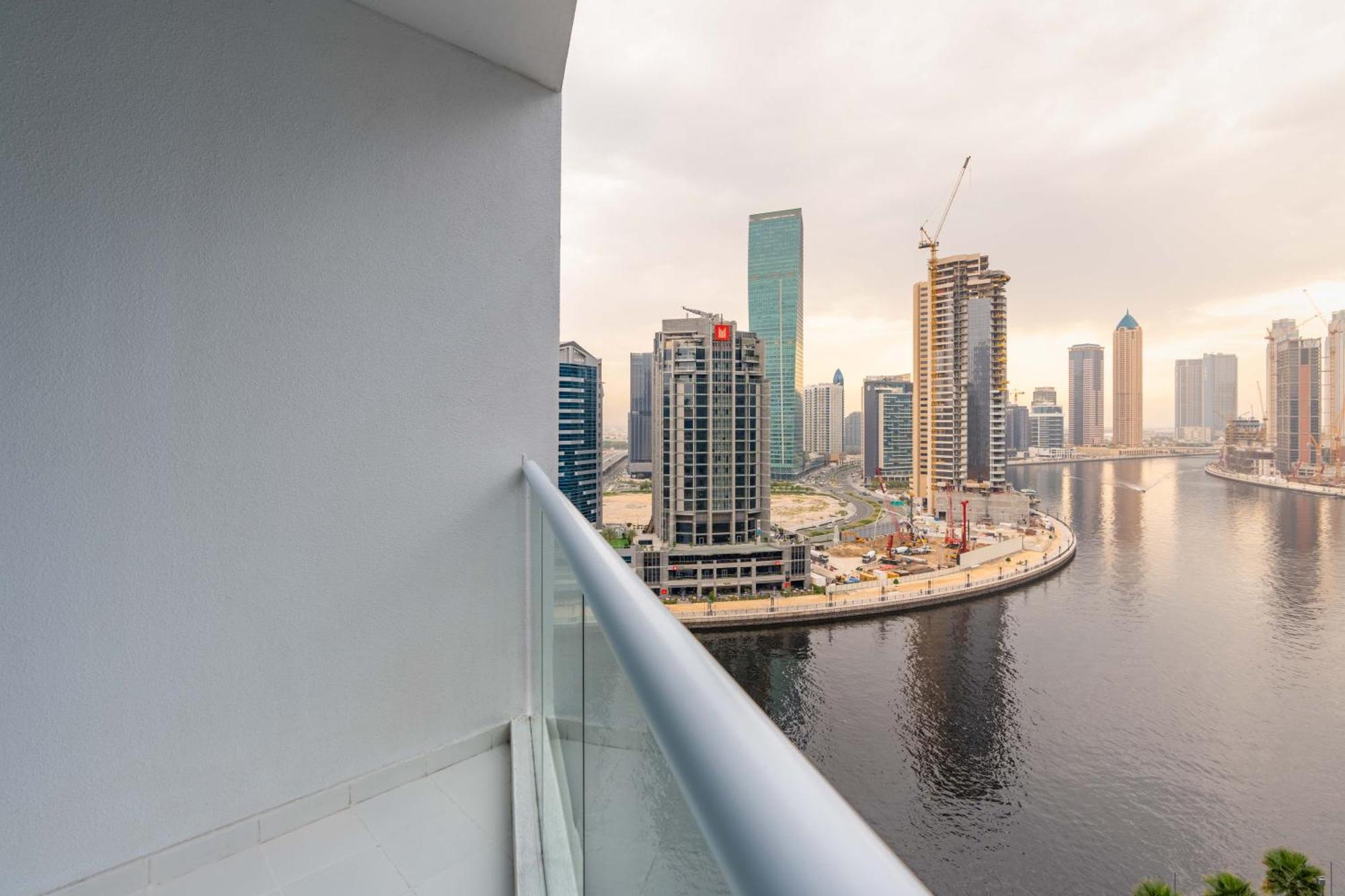 Appartement Spacious Luxe Family With Canal & Burj Khalifa View